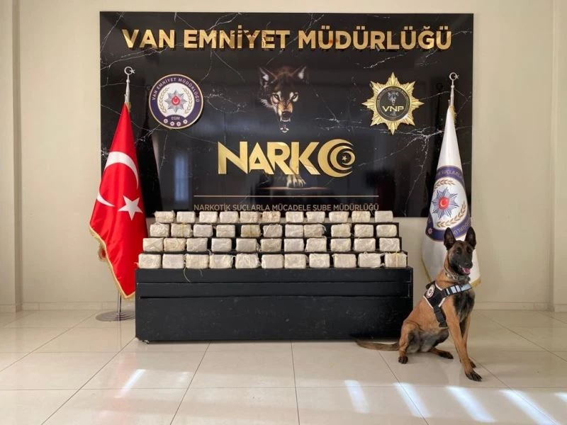 Irmak’ın katıldığı operasyonda 22 kilo 950 gram eroin ele geçirildi
