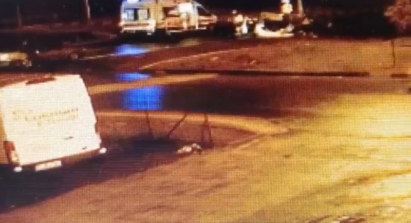 Ambulansın kaza anı kameralara yansıdı
