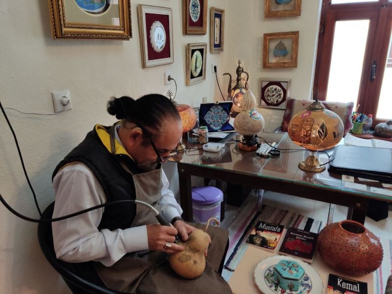 Ulucanlar Sanat Sokağı 44 sanatçıya ev sahipliği yapıyor
