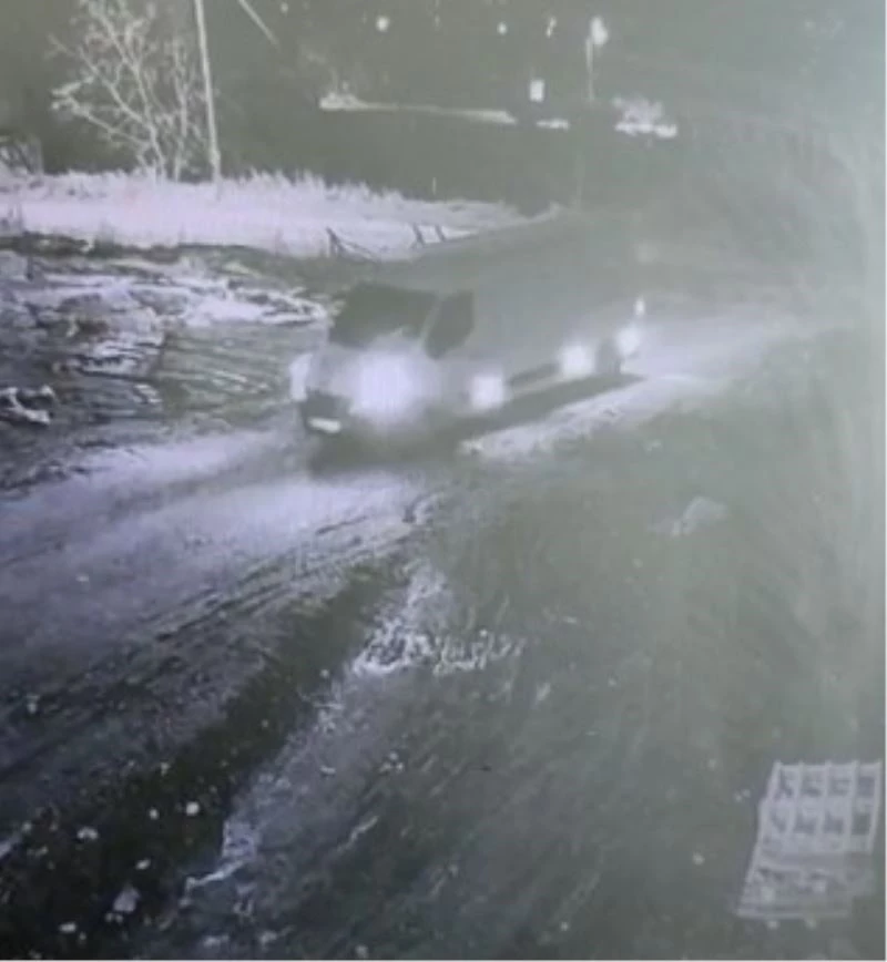 İnşaatlardan malzeme çalan hırsızlar güvenlik kamerasına takıldı
