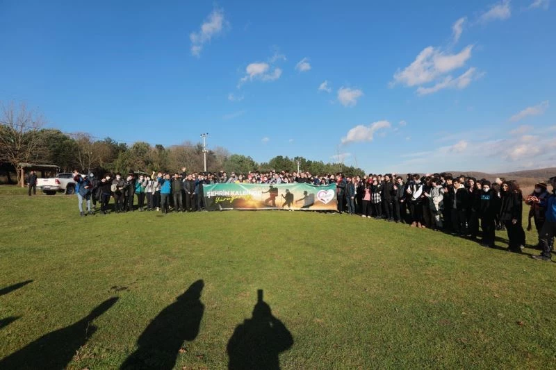 Başkan Işıksu öğrencilerle doğa yürüyüşü gerçekleştirdi
