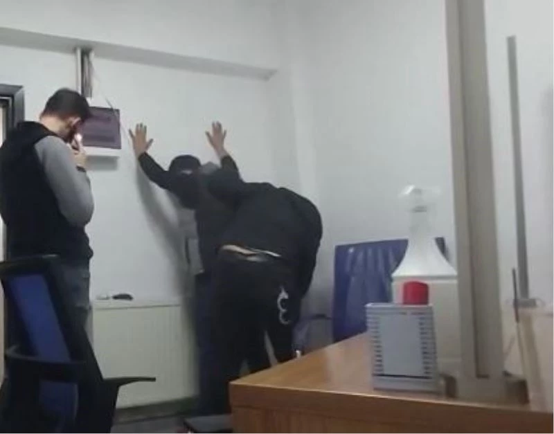 1 Milyonluk vurgun için dublör ile vekaletname düzenlediler: İşte o anlar
