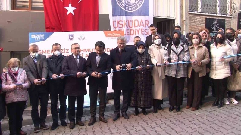 Üsküdar’da ’ÜSMEK Aziz Mahmut Hüdayi Kurs Merkezi’ açıldı
