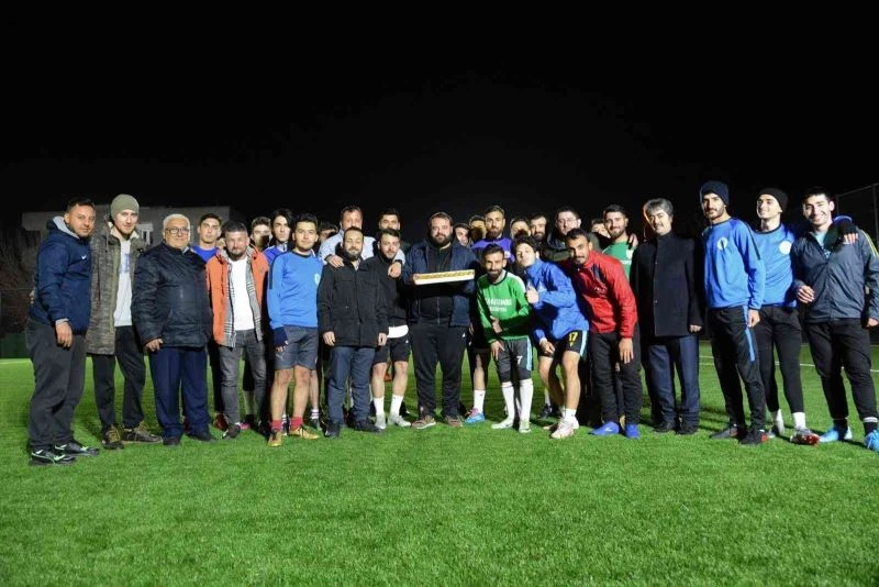 Yunusemre Belediyesinden amatör kulüplere moral
