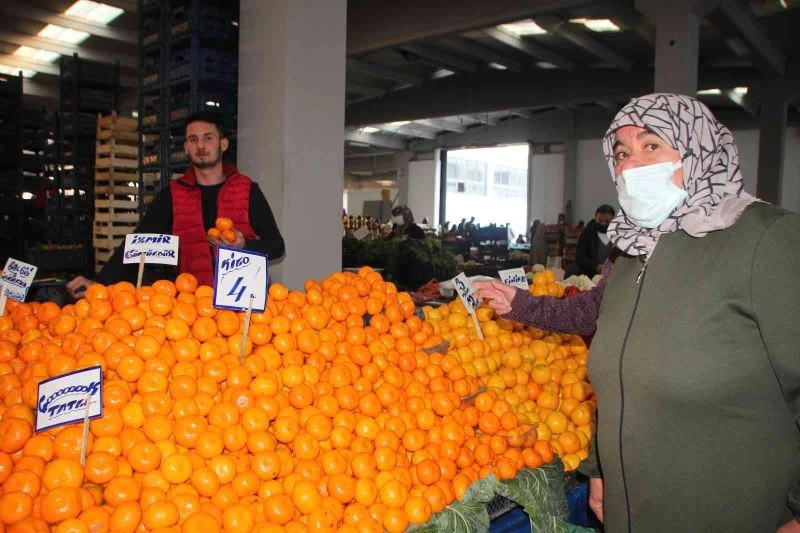 Bağışıklık sistemine güçlendiren mandalinaya talep yüksek
