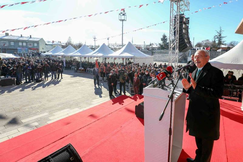 CHP Lideri Kılıçdaroğlu: “Gerçekten bayrağımız ve vatanımız birse ve kırmızı çizgimizse 84 milyon insan kucaklaşmak zorundayız