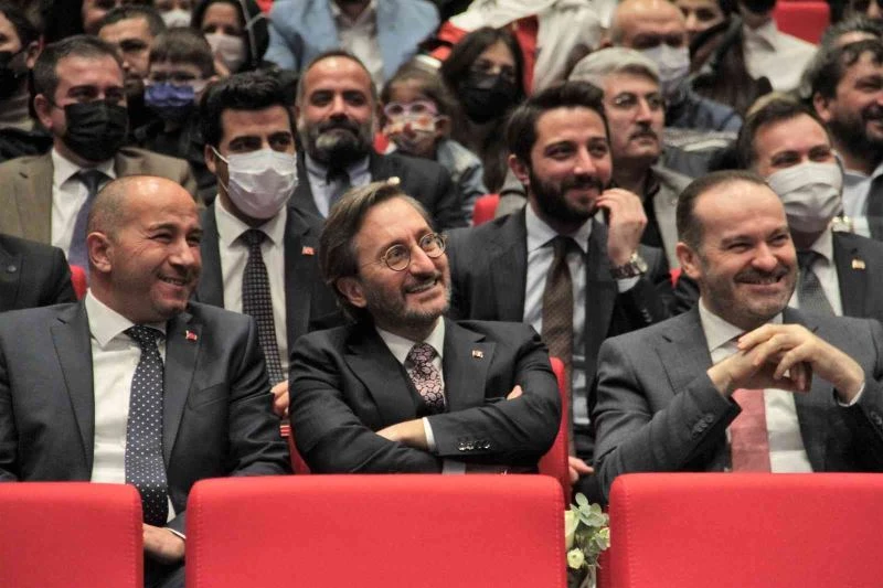 İletişim Başkanı Altun: “Basın mensuplarının çalışma şartlarını iyileştirmek için çalışıyoruz”
