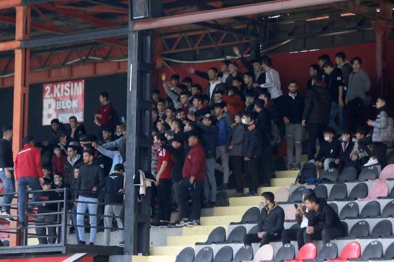 Eski futbolcusundan Turgutluspor’a bilet desteği
