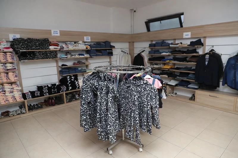 İhtiyaç sahibi 12 bin kişi, eksiklerini bu mağazadan giderdi
