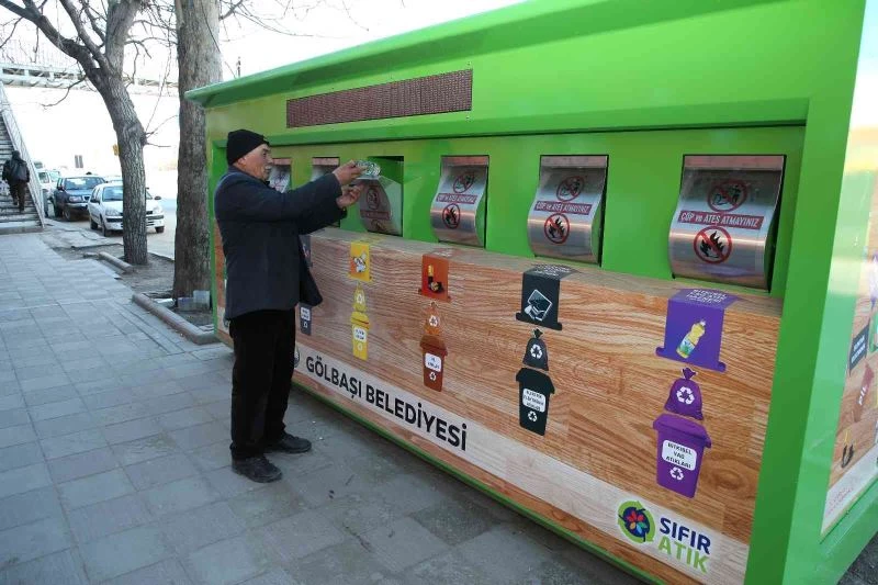 Gölbaşı Belediyesi ekipleri, 3 yılda 155 ton evsel, 8 bin ton geri dönüşebilir atık topladı
