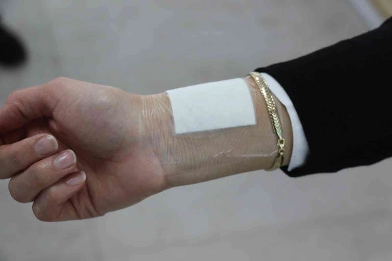 Saldırıya uğrayan eczane sahibi konuştu: “Arkadaşımı cama fırlattı, ölümle sonuçlanabilirdi”
