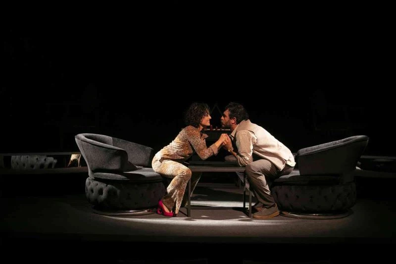 Başkan Seçer: “Mersin’in barış kenti olmasının en büyük çimentosu sanattır”
