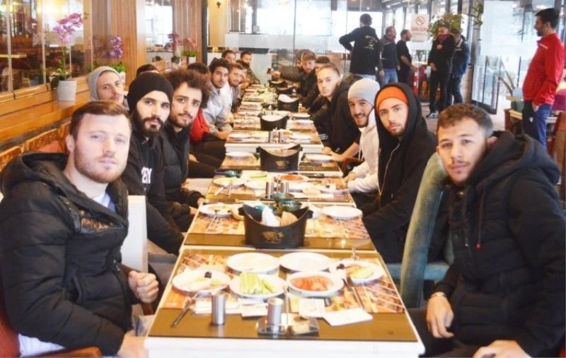 TKİ Tavşanlı Linyitspor’a kahvaltı
