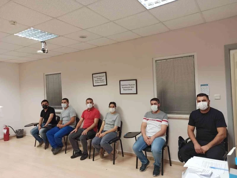 Denizli OSB çalışanlarına 3. doz aşı uygulaması başladı
