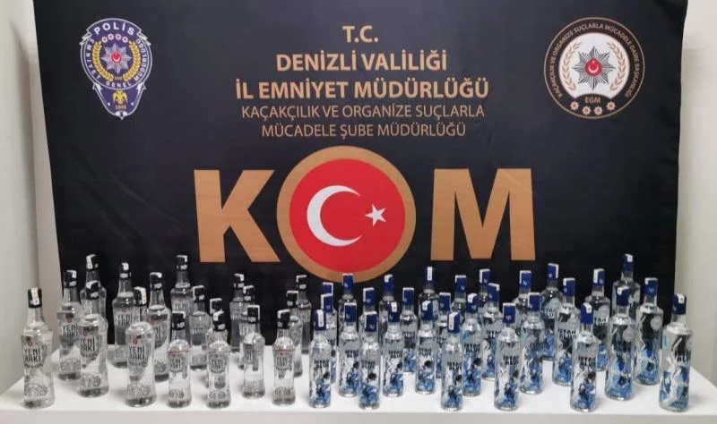 Denizli’de 10 farklı adreste sahte alkol üreten 13 kişi yakalandı
