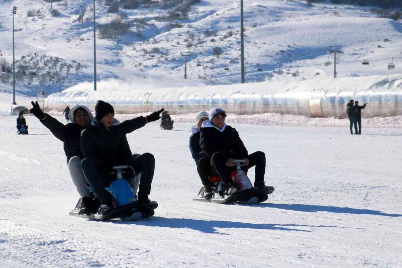 Yıldızdağı’nda kayak sezonu açıldı
