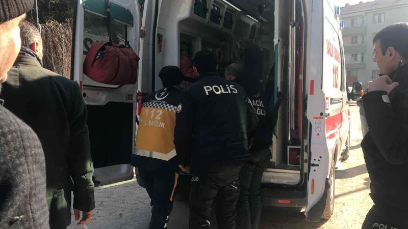 Elazığ’da inşaat işçisi yük asansörünün altında kaldı
