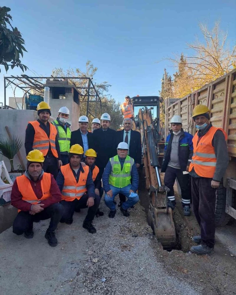 Mut’ta doğal gaz boru hatları döşenmeye başlandı
