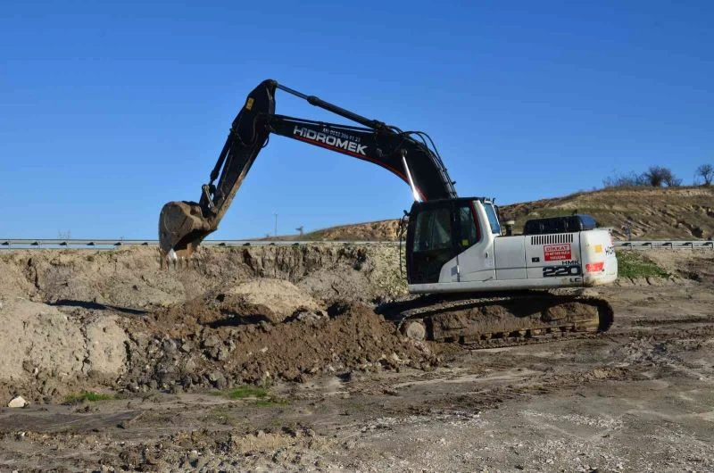 Necatiye Köyiçi Deresi ıslah çalışmalarının yüzde 50’si tamamlandı
