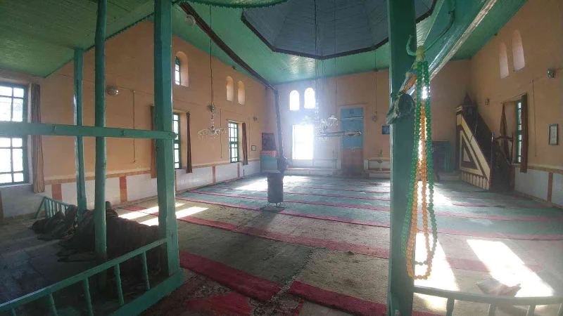 Garip kalan caminin hüzün veren hikayesi
