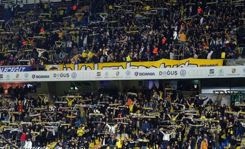 Kadıköy’de tribünlerden protesto
