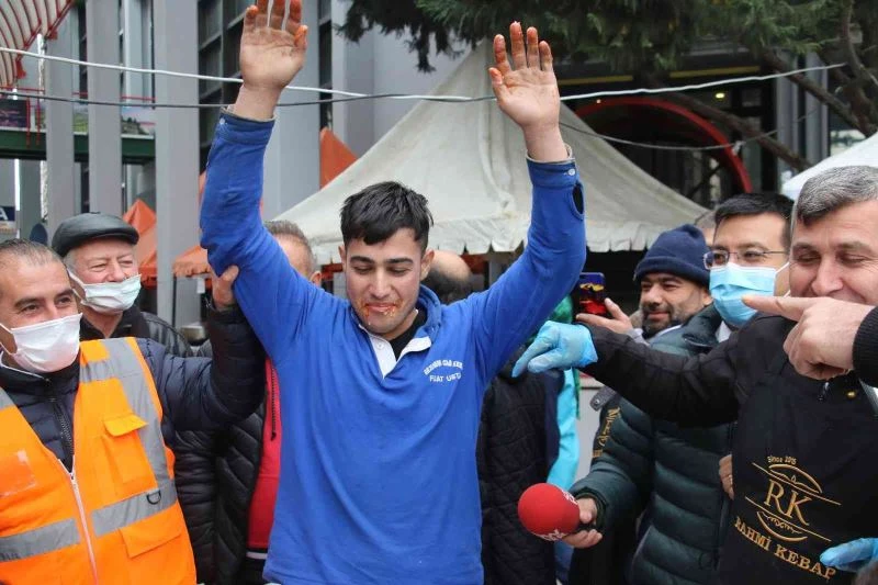 En hızlı hamburger yeme yarışması
