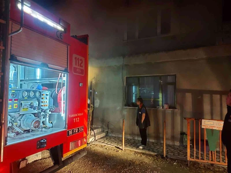 Bir kıvılcım evi yaktı
