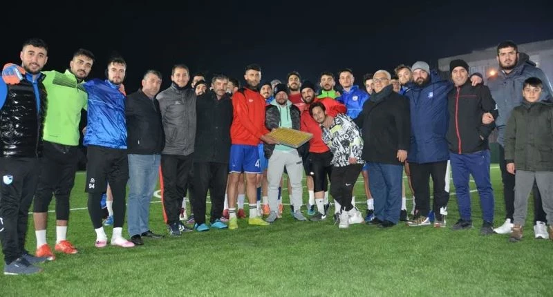 Yunusemre Belediyesinden, amatör kulüplere moral ziyareti
