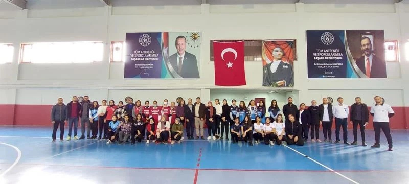 Besni’de okullararası dart müsabakaları sona erdi
