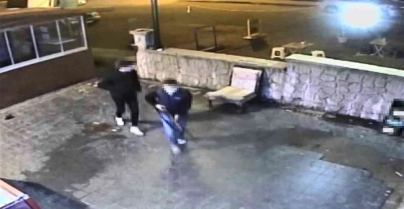 Büfedeki silahlı kavganın güvelik kamerası görüntüleri ortaya çıktı
