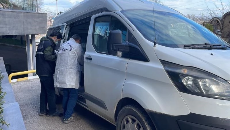 Bakım esnasında asansöre sıkışarak hayatını kaybeden genç toprağa verildi
