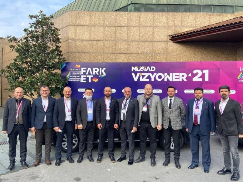 MÜSİAD Yönetimi Vizyoner’21’de ünlü isimlerle bir araya geldi
