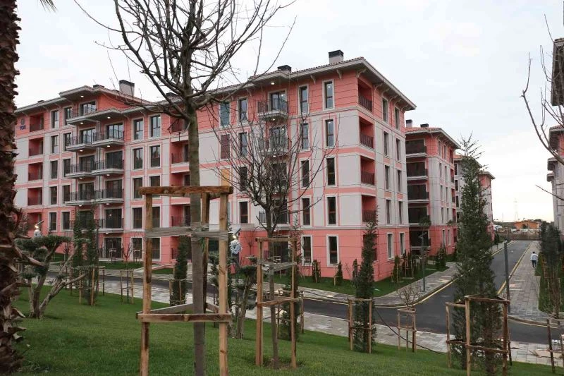 Türkiye’nin Arnavutluk’a söz verdiği 522 konut sahiplerine teslim edildi
