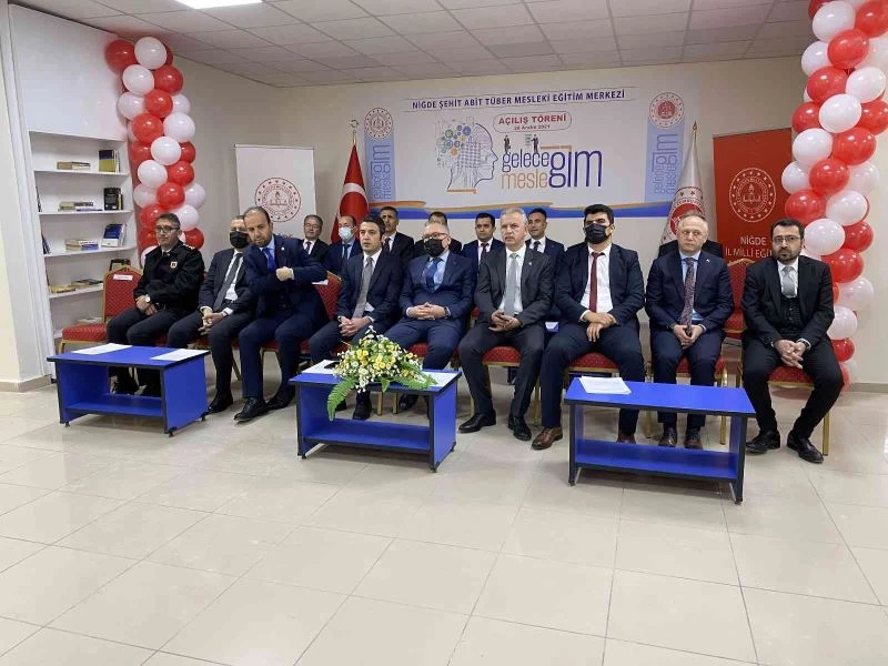 Hükümlülere 7 branşta kurs verecek merkez açıldı
