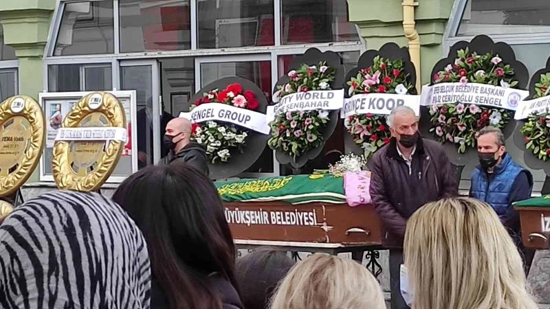 Mermer cilasını su sanıp içen genç kıza gözyaşlarıyla veda
