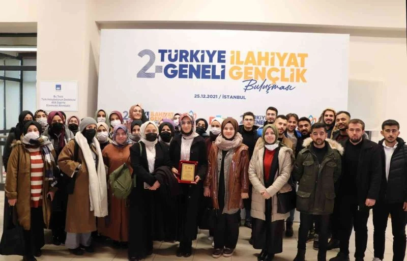 NEVÜ İlahiyat Fakültesi Öğrencileri ’İlahiyat Gençlik Buluşmaları’na’ katıldı
