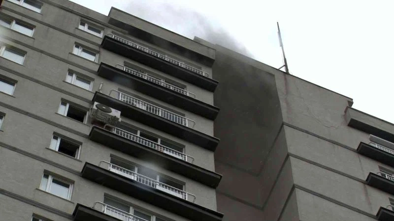 Rezidansta çıkan yangında can pazarı
