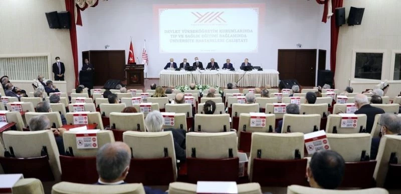 Rektör Çomaklı, üniversite hastaneleri çalıştayına katıldı
