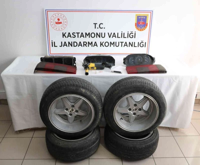 Araçların jant ve tekerleri ile gösterge panellerini çalan hırsızlık şebekesi çökertildi
