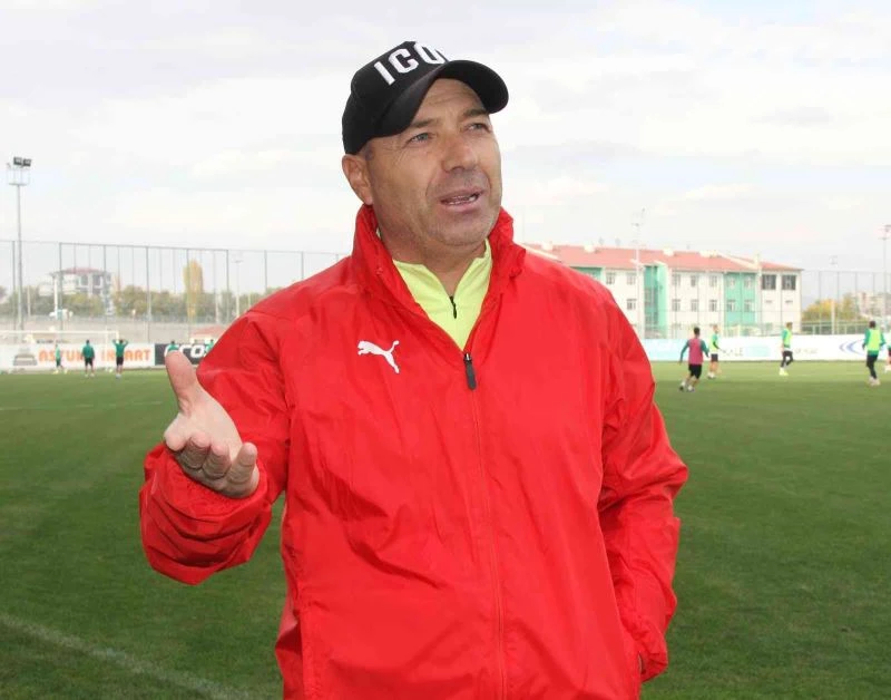 Sivas Belediyespor’da Özer Karadaş ile yollar ayrıldı!
