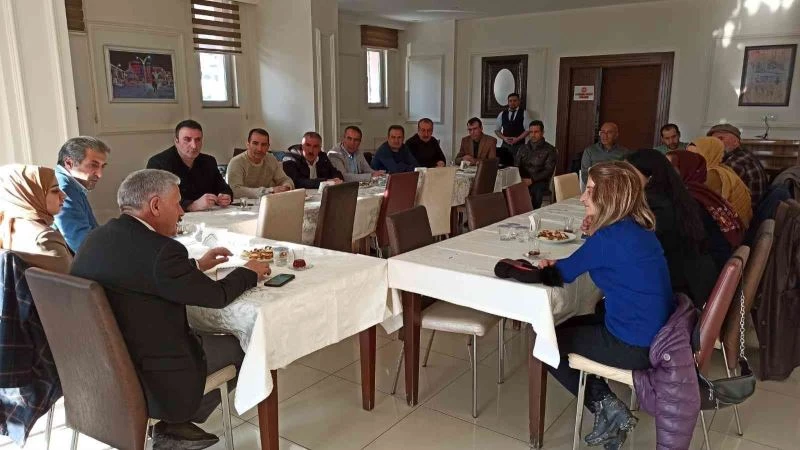 Hakkari AK Parti İl Başkanı Özbek: ”Eğitimde son sırada olmak Hakkari’nin kaderi olmamalı”
