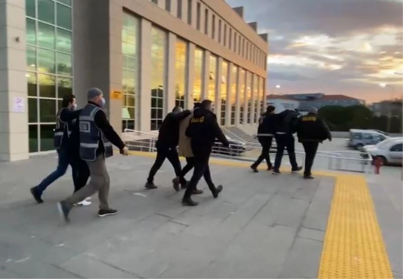 Tekirdağ’da bir şahsı darp edip para çektiren 3 kişi tutuklandı
