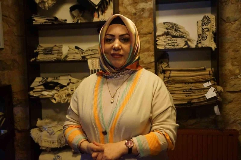 200 yıllık konakta bir araya geldiler, evlilik çağındaki kızlar için çeyiz hazırlıyor
