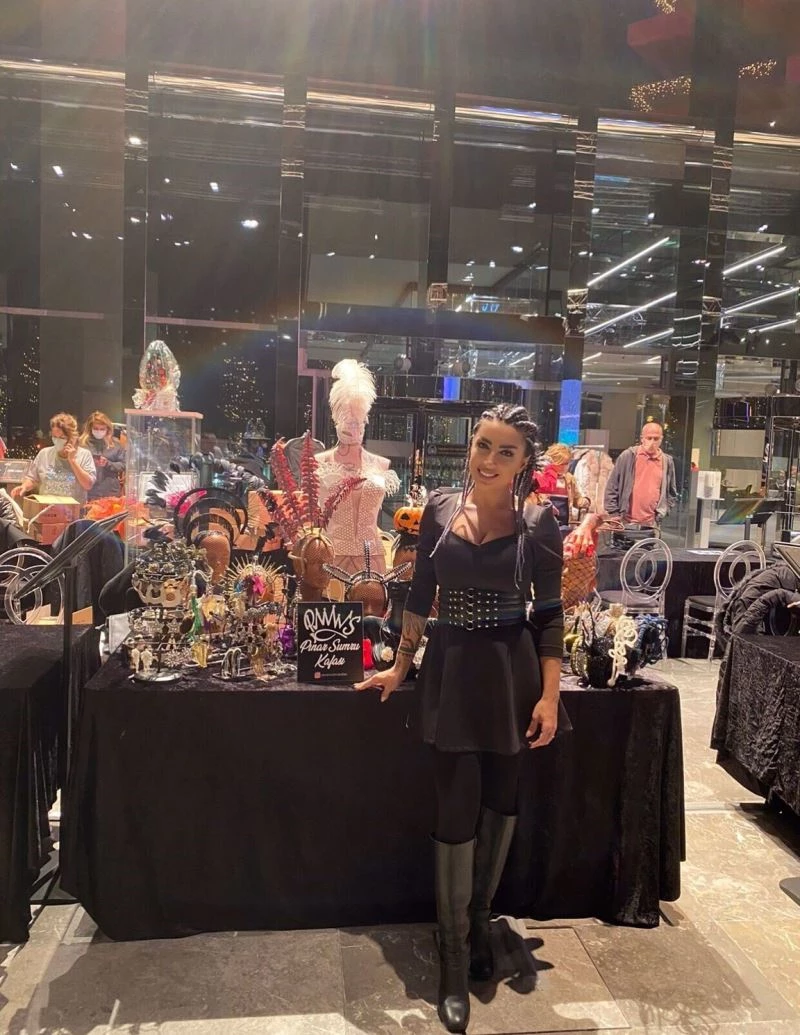 Tasarımcı Bayur, yurt dışına açılıyor
