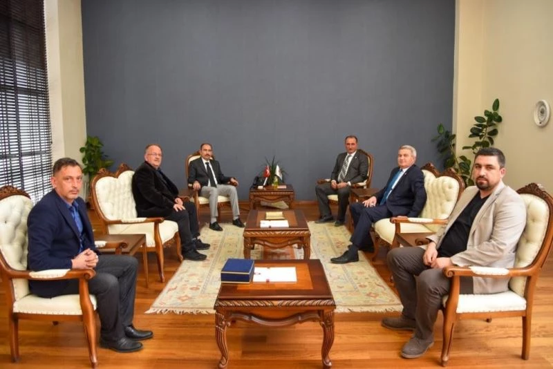 Memleket Partisinden Rektör Beydemir’e ziyaret
