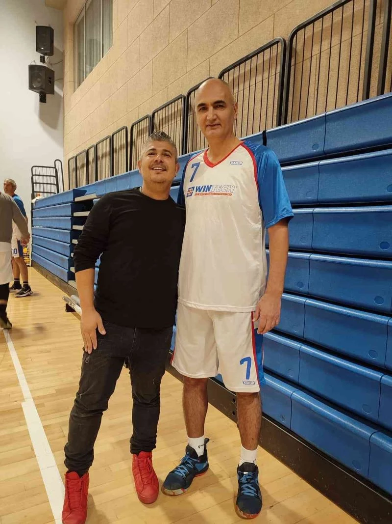 Dünyaca ünlü basketbolculara konser veren disk jokey, Marmaris’in adını duyuruyor
