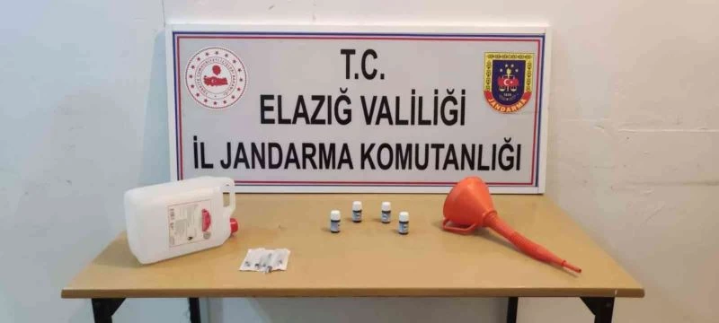 Kaçak içki üretmek için atölye kurmuşlar: O eve baskın yapıldı