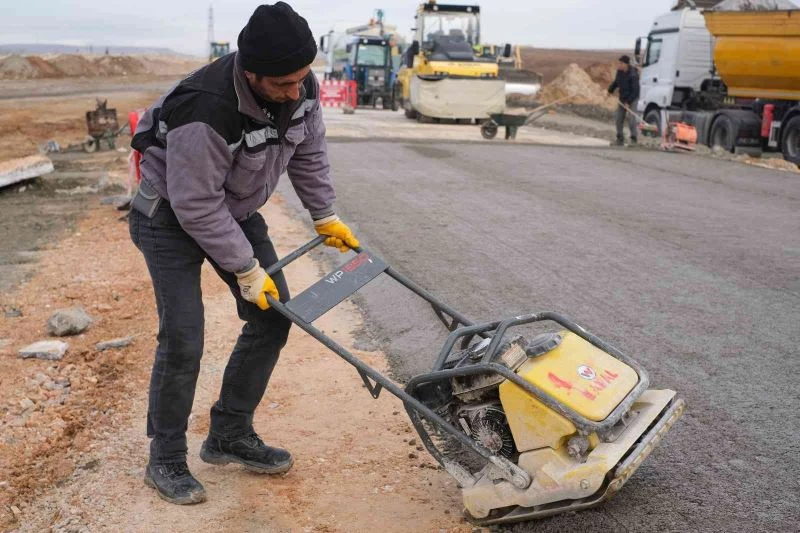 Yoncalı’da beton asfalt çalışmaları

