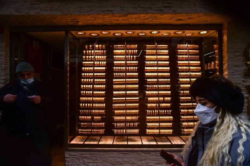 Kuyumcular altının 2022 yılında stabil kalacağını düşünüyor
