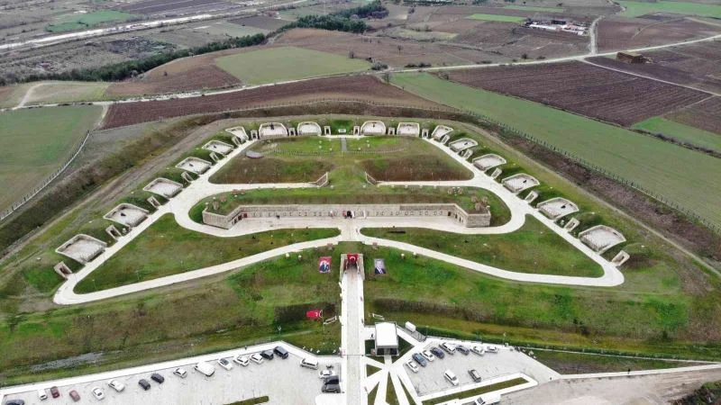 Balkan Savaşlarında karargah olarak kullanılan en büyük tabya, Bakan Ersoy’un katılımıyla müze olarak açıldı
